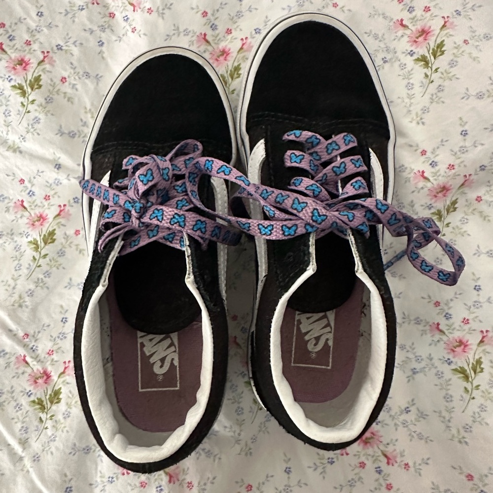 Vans Kids Black Sneakers with Butterfly Laces